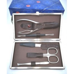 Маникюрный набор Dovo 8087056 в кожаном чехле Маникюрный набор Dovo 8087056 в кожаном чехле